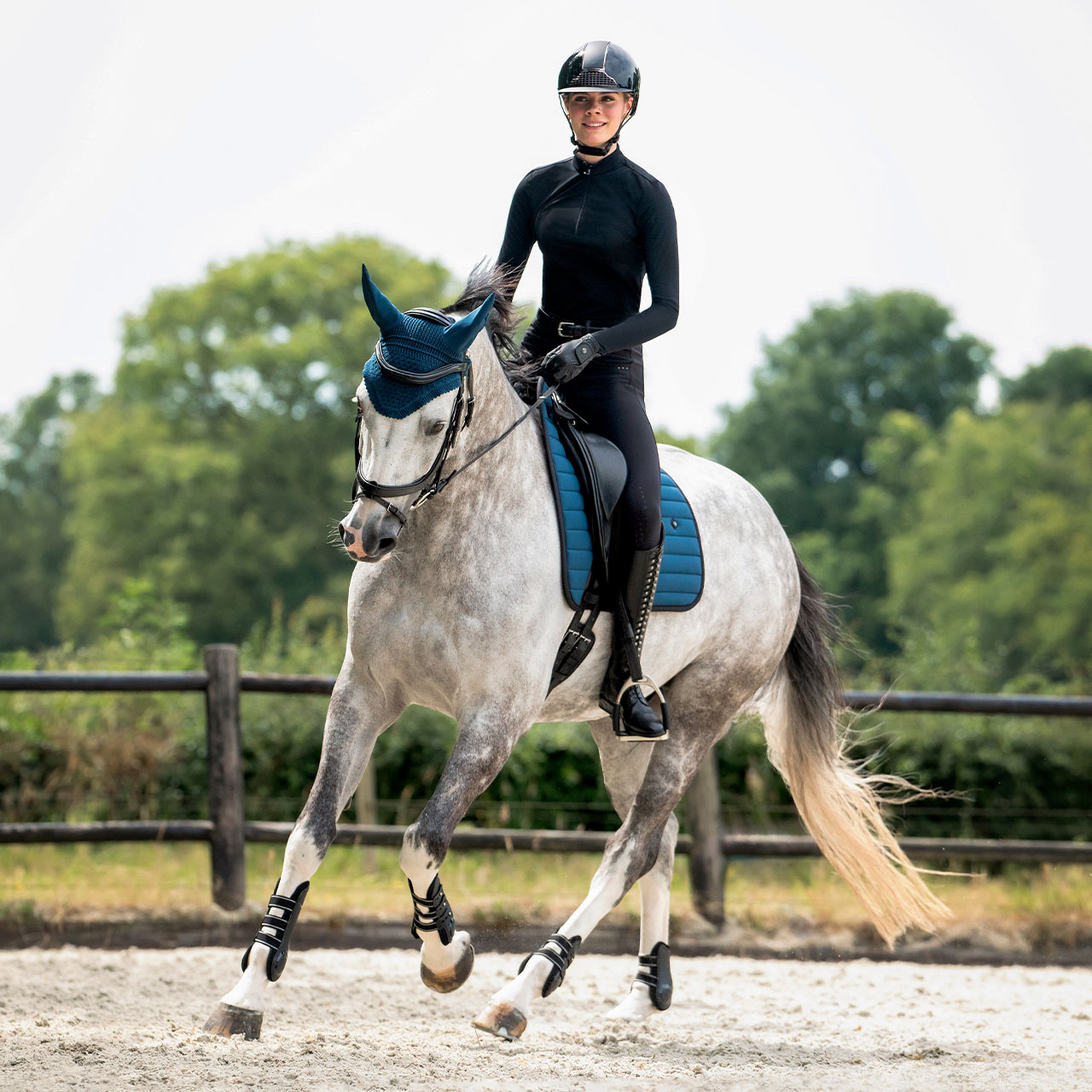 Podsedlová dečka Salerno Tmavě modrá