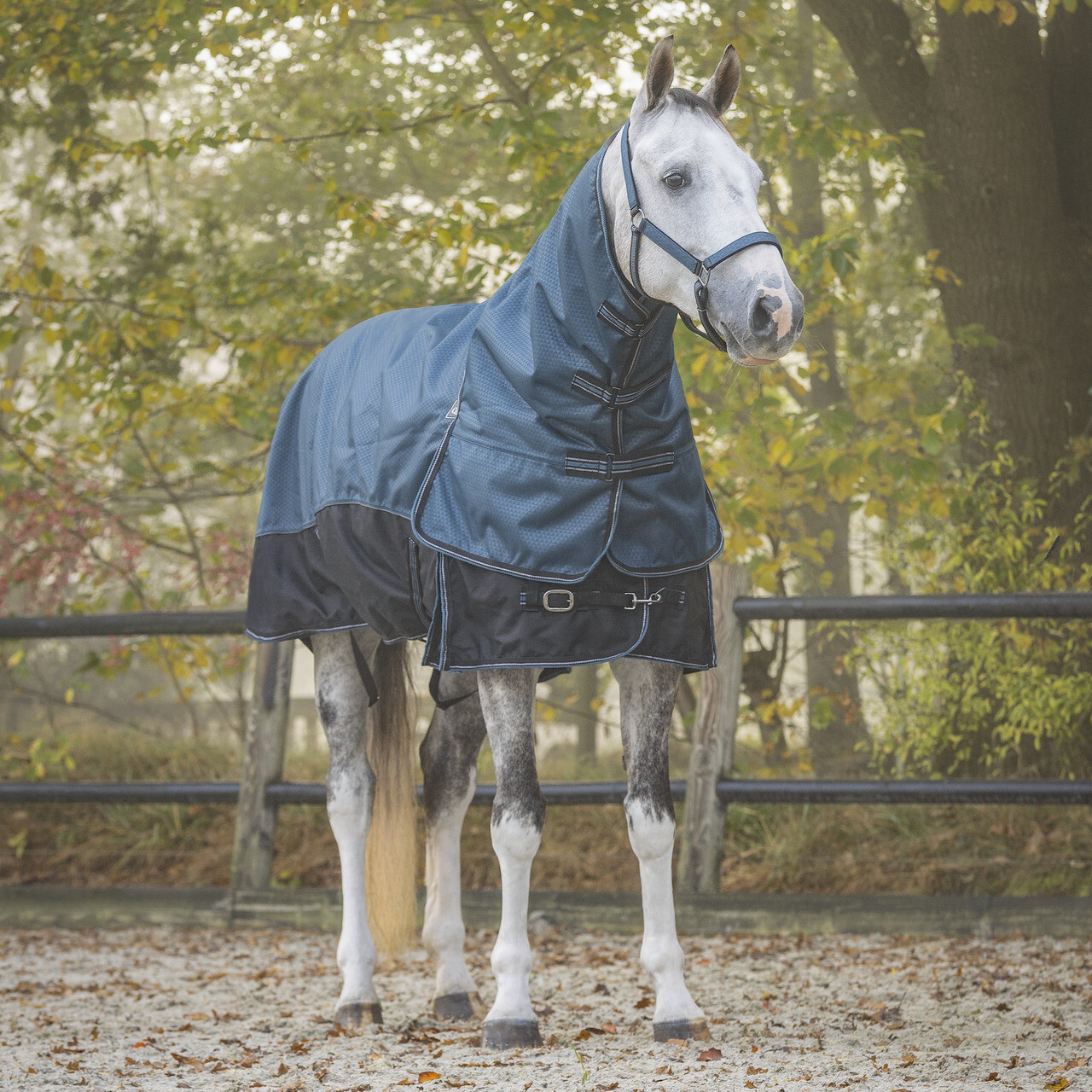 Kolekce výběhových dek, 150 g, s odepínacím nákrčníkem, mystická modrá