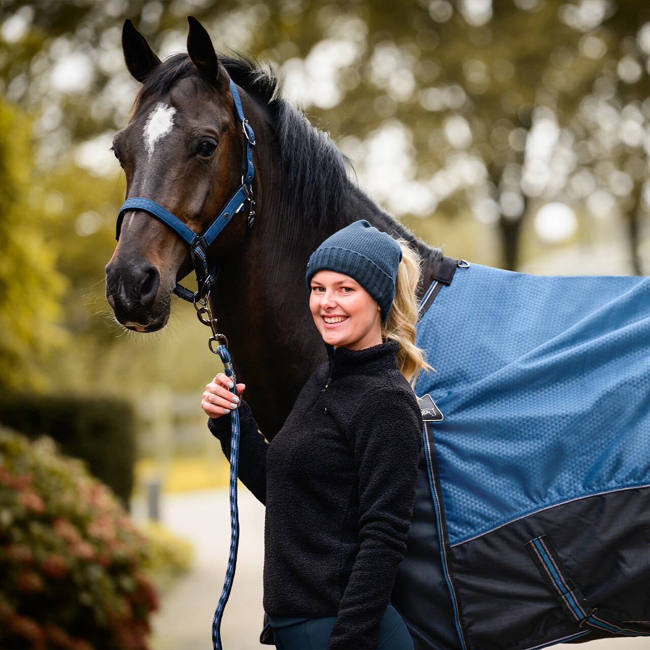 Čepice  QHP Teddie, petrolejová