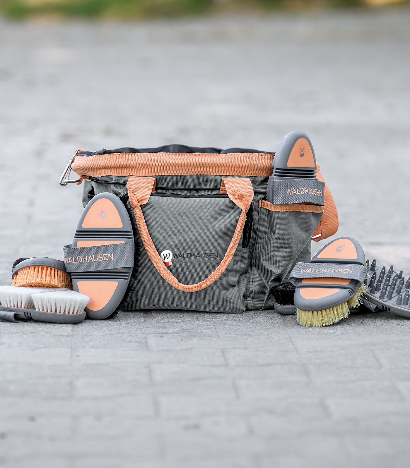 Flex kartáč na koně, měkké syntetické štětiny